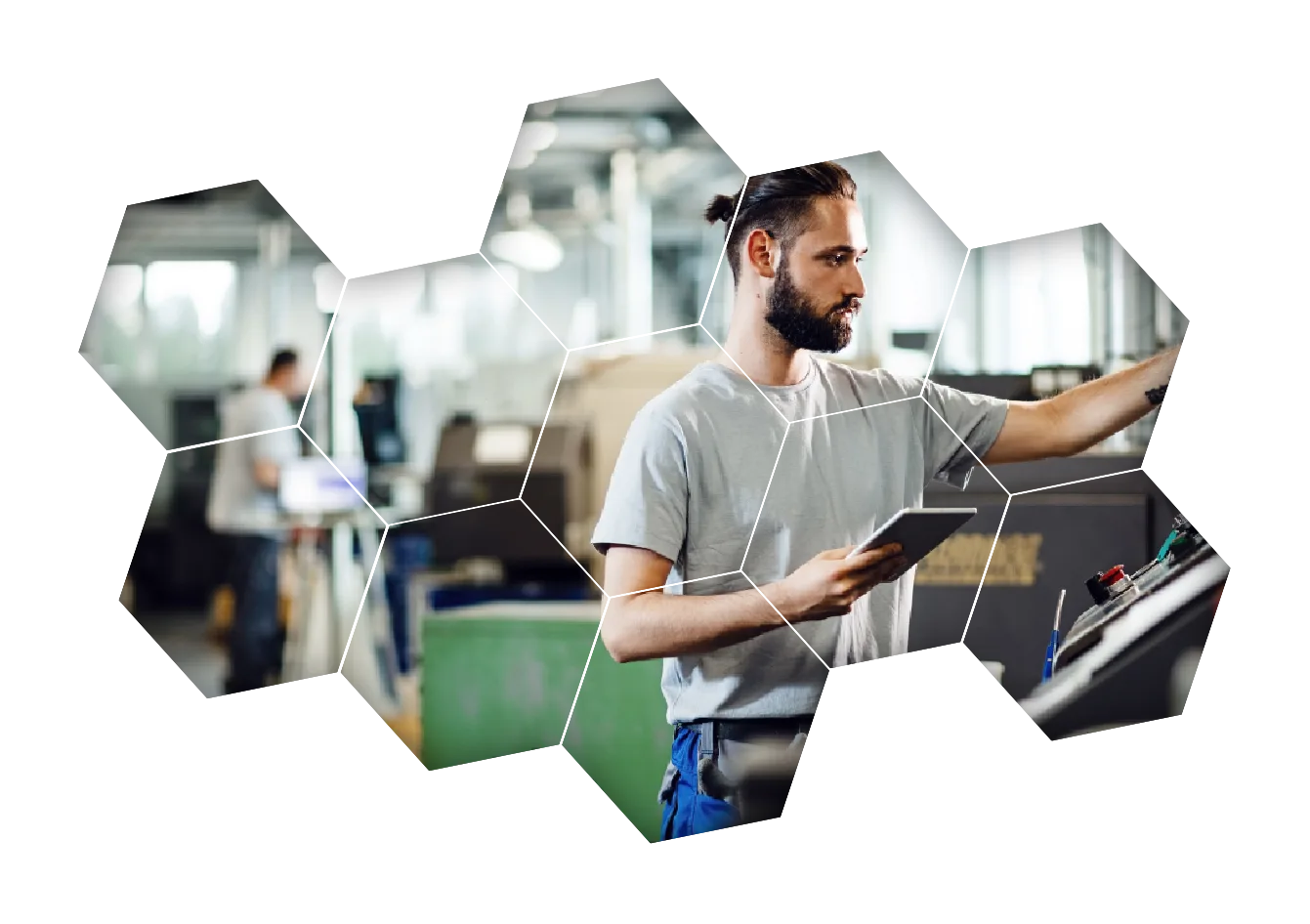 opérateur cnc polonaise travaillant sur une machine à commande numérique (CN)